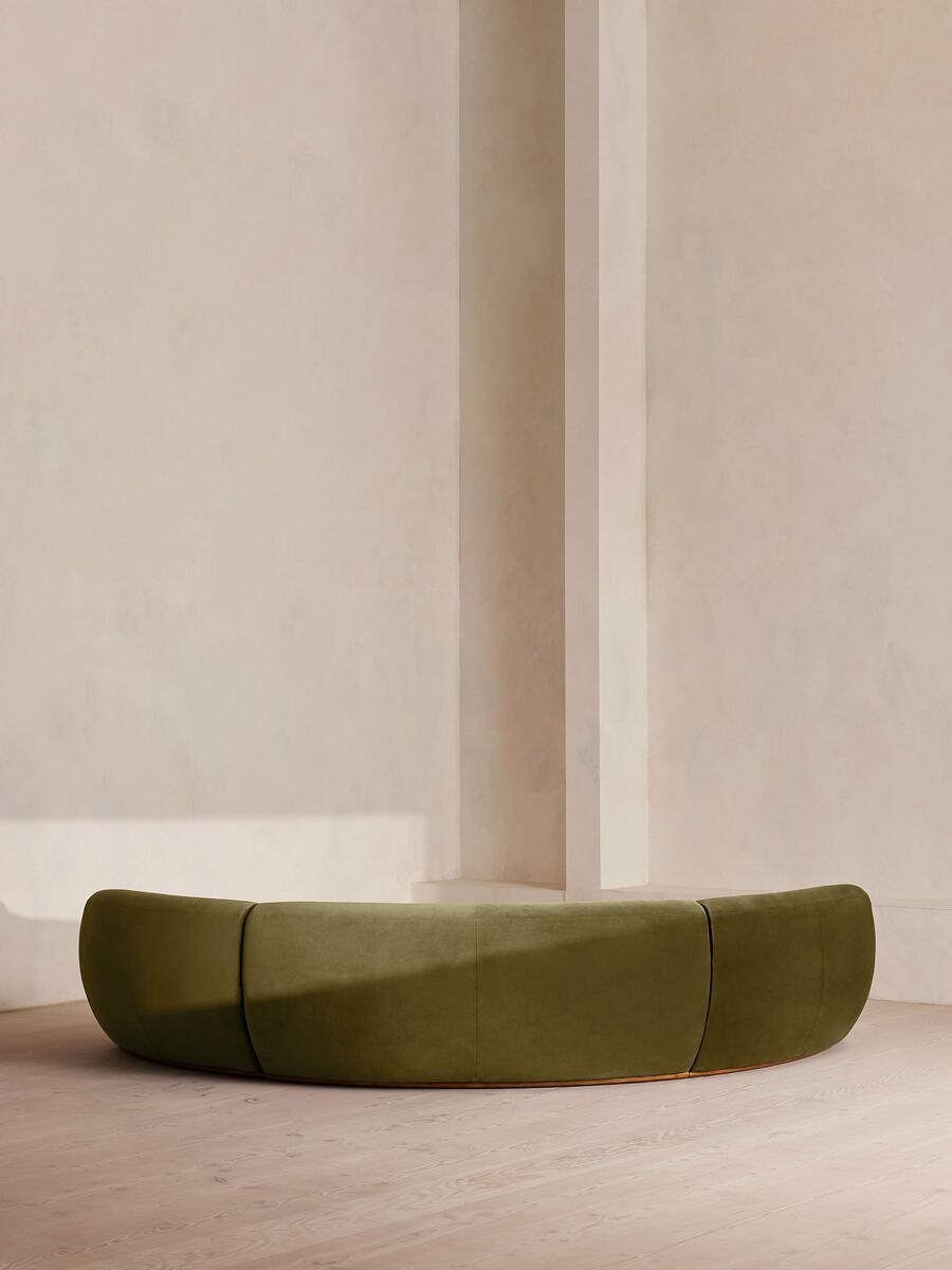 Aline Serpentine Modular Sofa - Four Seater - Olive Velvet - Images - Image 4