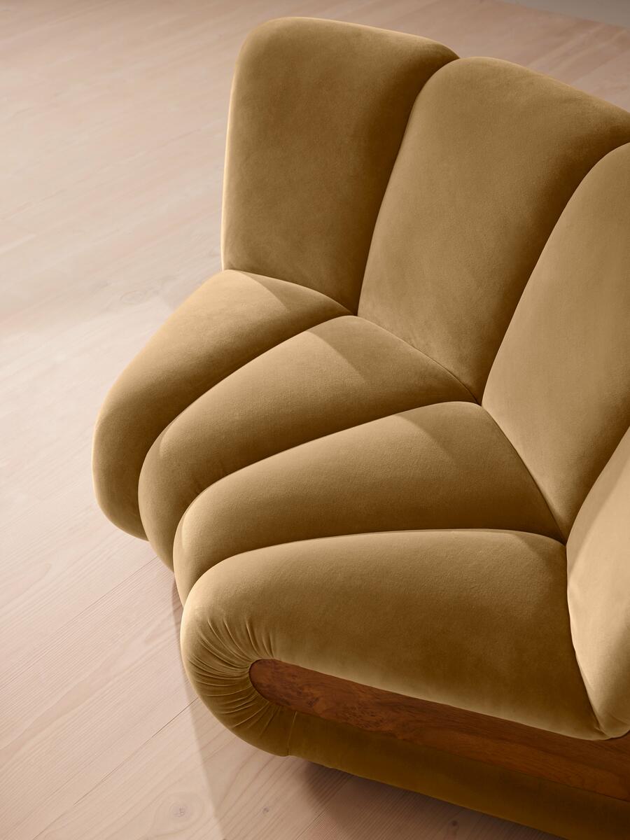 Noelle Modular Curved Armchair - Velvet Camel - Images - Image 6