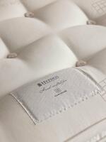 Hypnos Woolsleeper Pillow Top Mattress - UK Double (135x190cm) - Images - Thumbnail 4