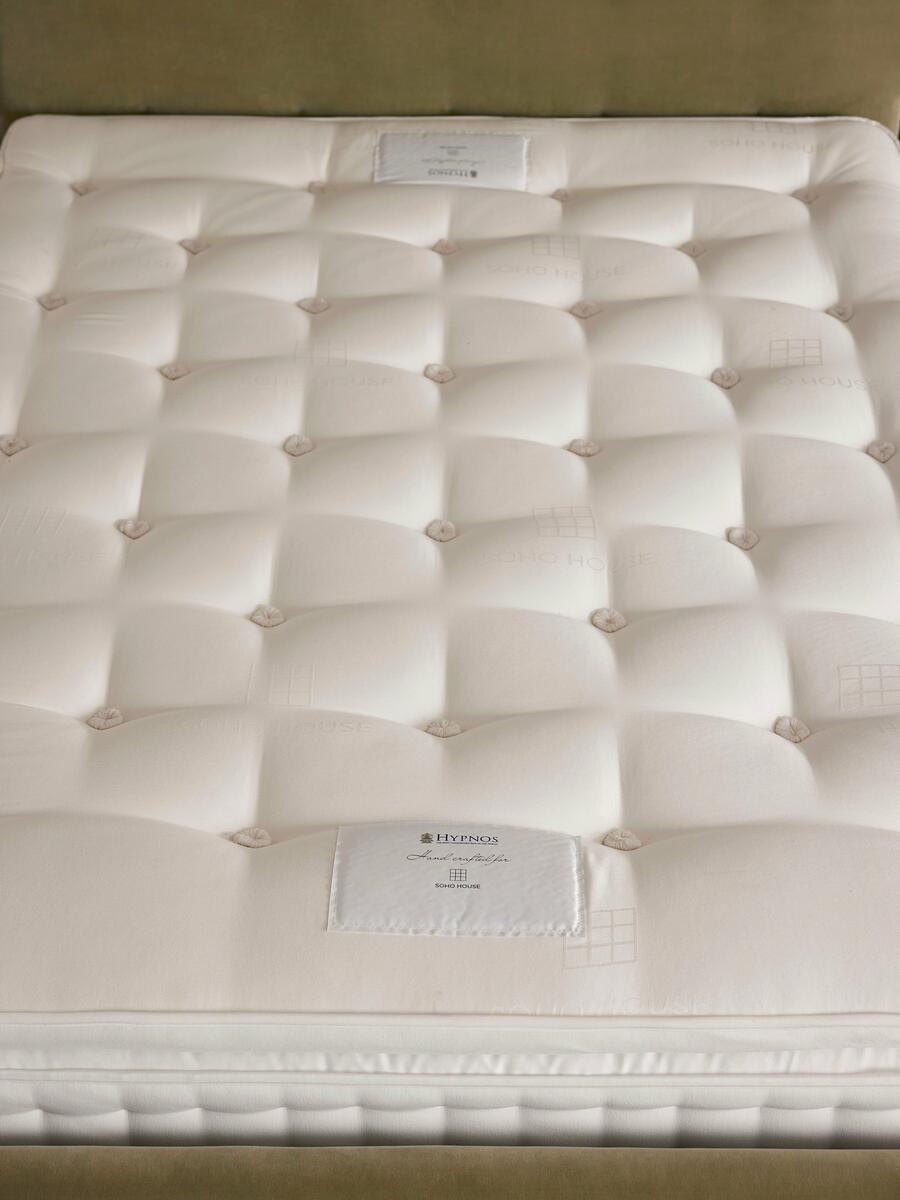 Hypnos Woolsleeper Pillow Top Mattress - UK Double (135x190cm) - Images - Image 3