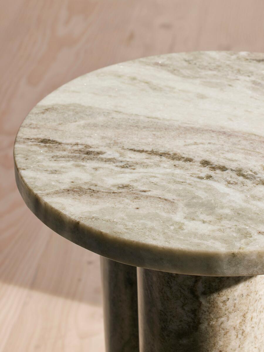 Tisbury Side Table - Dark Terra Bianca Marble - Images - Image 5